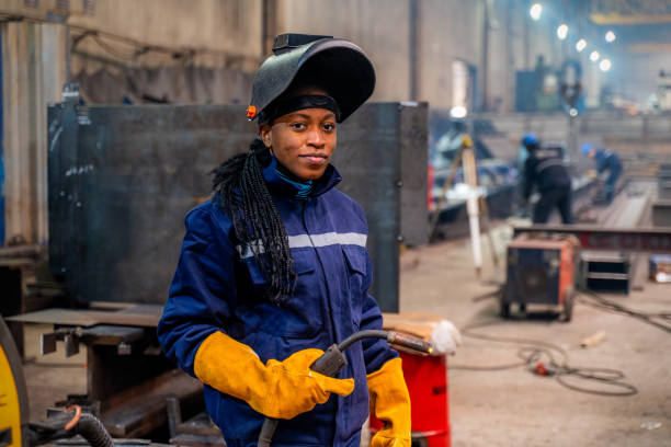Best Structural Steel Welding in Desert Edge, CA